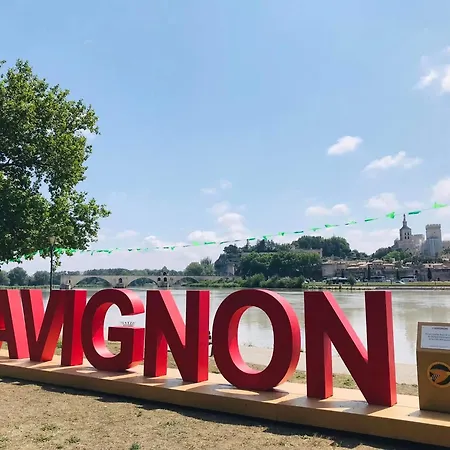 Du Pont D'avignon Avignon